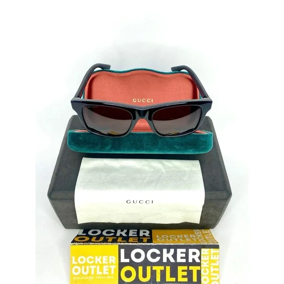 Gucci GG Black Frame Grey Lens Sunglasses w/ Case Italy 532014 display picture 1